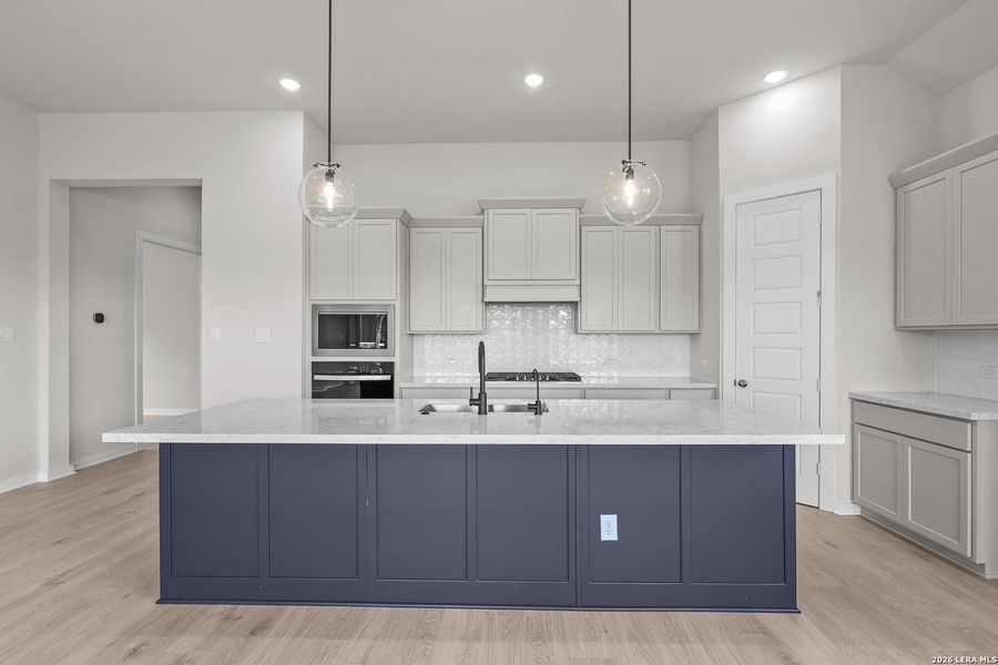Furnished interior view inside a new home in Buffalo Crossing, Cibolo (Image 8).