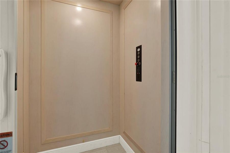 Spacious, unfurnished interior of a new home in , Tampa (Image 11).