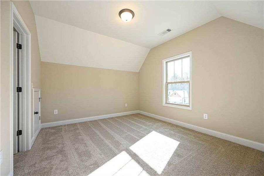 Spacious, unfurnished interior of a new home in , Douglasville (Image 21).