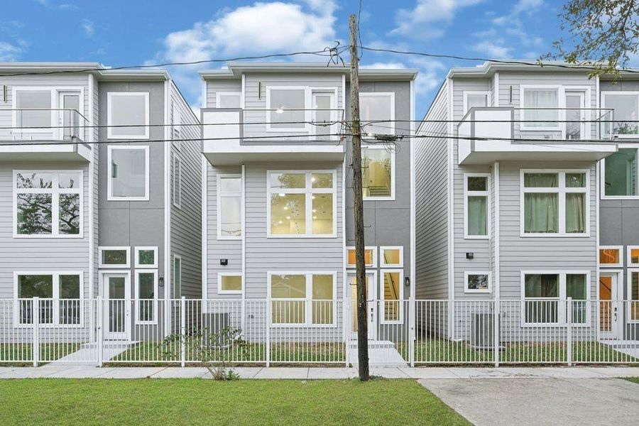 Image 27 of a home in . Image 27 of a home in .