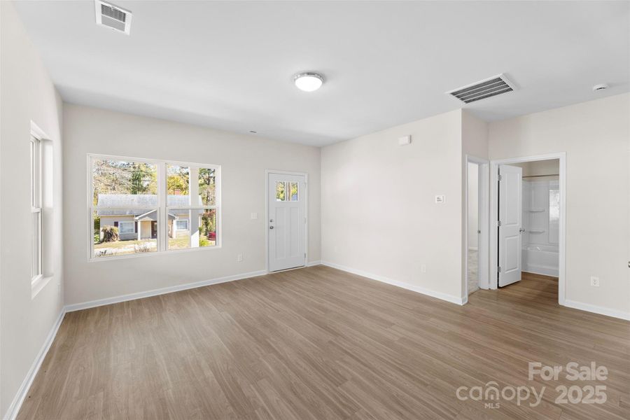 Spacious, unfurnished interior of a new home in , Spencer (Image 39).