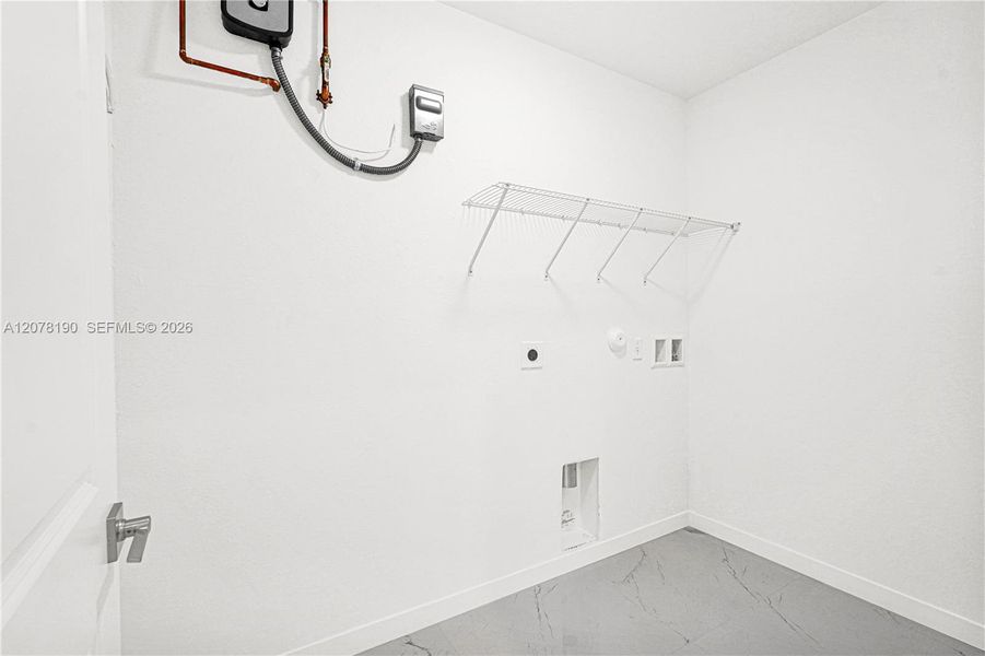 Spacious, unfurnished interior of a new home in , Miami (Image 102).