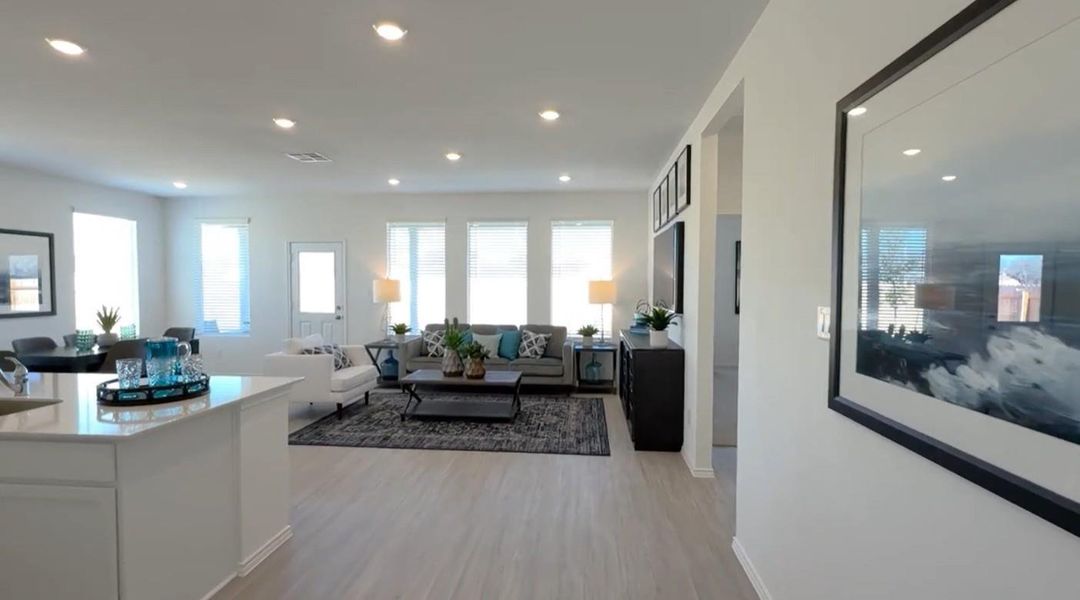 *Not actual home, pictures representative of same elevation*