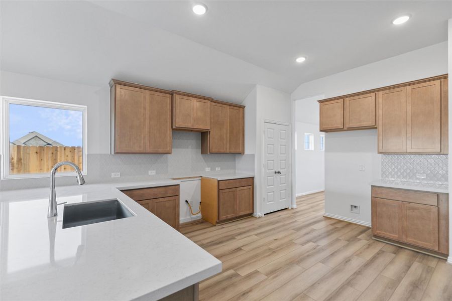 Furnished interior view inside a new home in River Ranch, Dayton (Image 8).