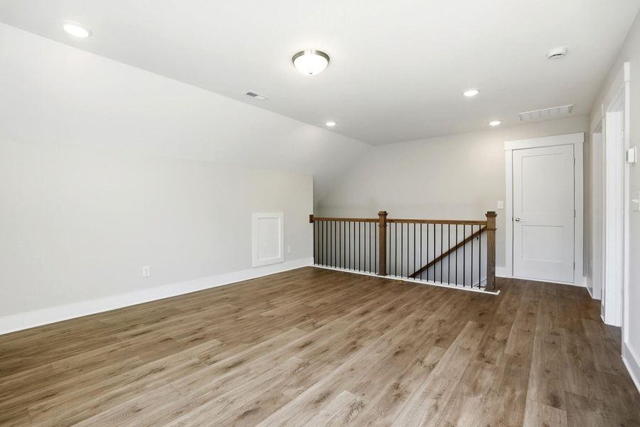 Spacious, unfurnished interior of a new home in Rone Creek, Waxhaw (Image 43).