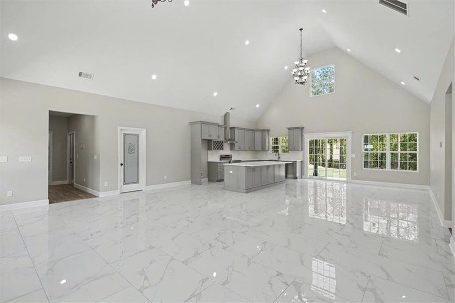 Spacious, unfurnished interior of a new home in , Lindale (Image 23).