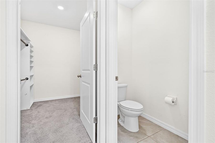 Furnished interior view inside a new home in , Wesley Chapel (Image 14).