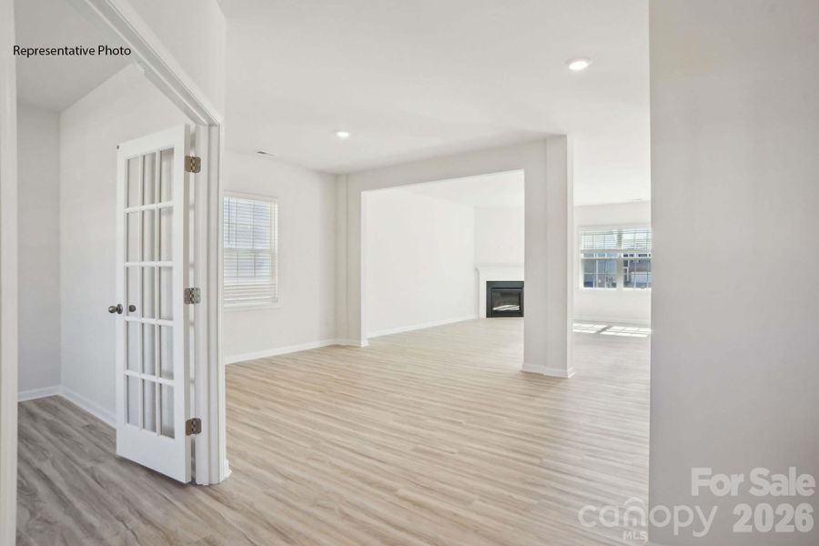 Spacious, unfurnished interior of a new home in Granite Falls, Lancaster (Image 19).