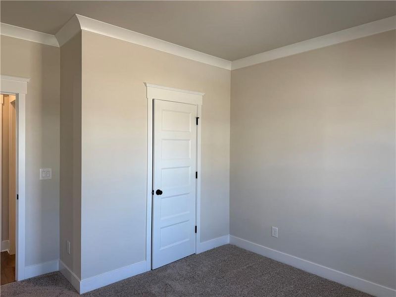 Spacious, unfurnished interior of a new home in Rosewood Lake Estates, Hoschton (Image 11).