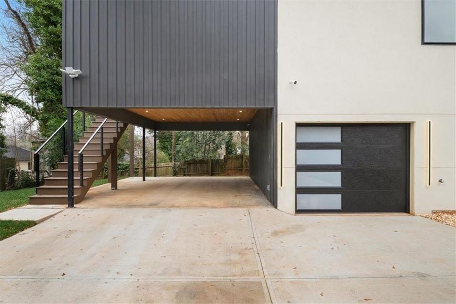 Exterior details and patio area of a home in , Atlanta (Image 27).