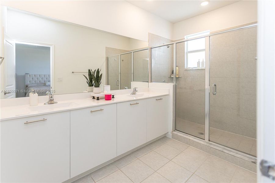 Furnished interior view inside a new home in , Miami (Image 28).