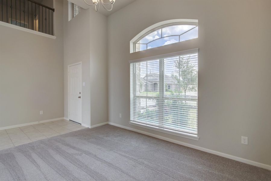 Representative unfurnished interior of a home built from the Floor Plan 2922 by Colina Homes in Grand Magnolia, Magnolia (Image 18).