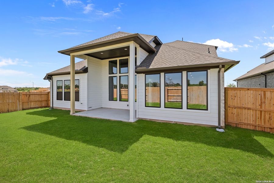 Exterior details and patio area of a home in Buffalo Crossing, Cibolo (Image 4).