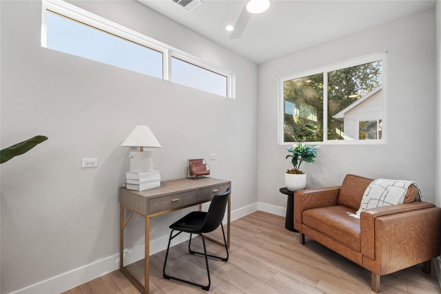 Bright & versatile office nook filled with natural light. Ideal for working from home, studying, or creating a cozy reading corner. Bright & versatile office nook filled with natural light. Ideal for working from home, studying, or creating a cozy reading corner.