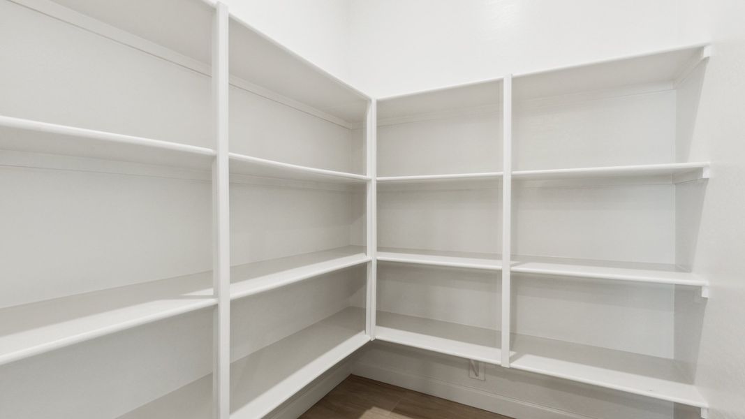 Spacious, unfurnished interior of a new home in Zanjero Pass, Waddell (Image 15).