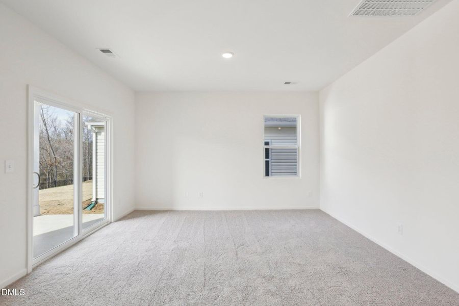 7-web-or-mls-Babbling Brk Dr-007