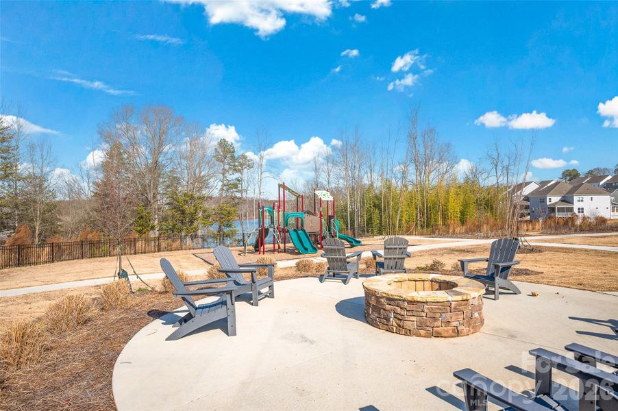 Community amenities in Legacy at Reid's Cove, Mooresville (Image 35).