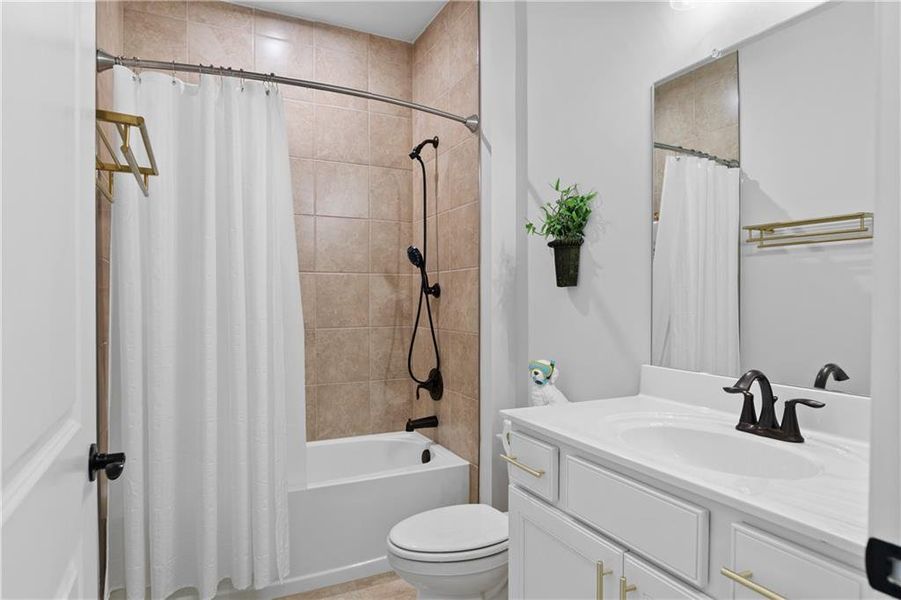 Furnished interior view inside a new home in , Hoschton (Image 28). Furnished interior view inside a new home in , Hoschton (Image 28).