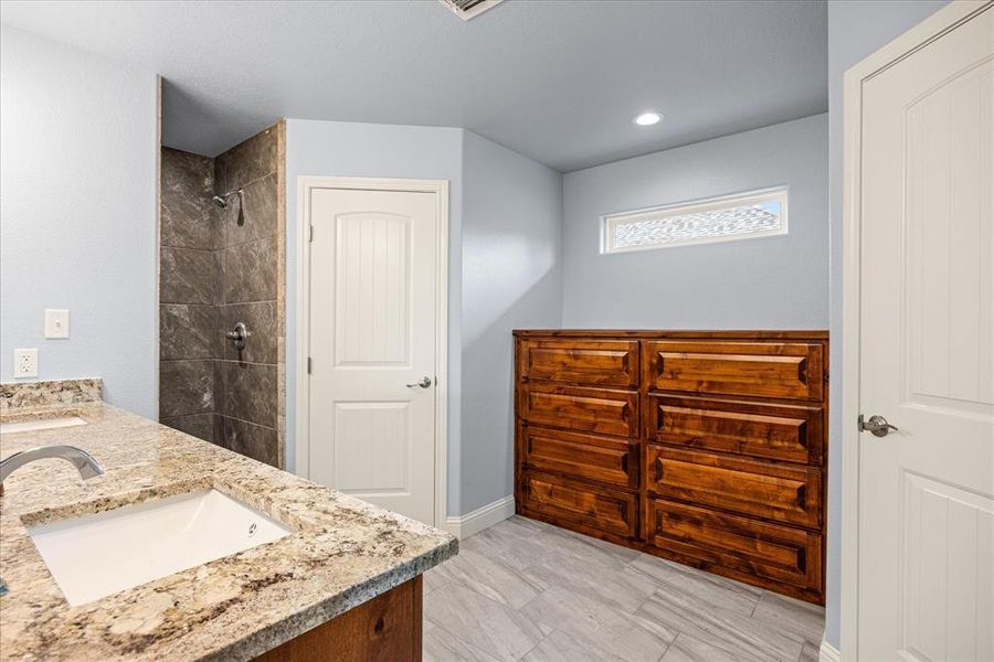 Furnished interior view inside a new home in , Granbury (Image 3). Furnished interior view inside a new home in , Granbury (Image 3).