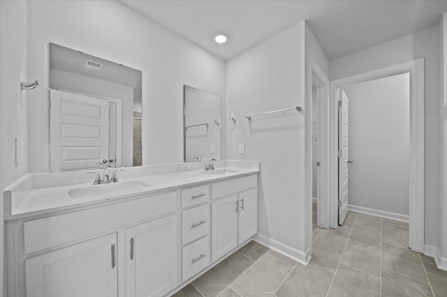 Furnished interior view inside a new home in Cedar Shoals – Heritage Collection, Piedmont (Image 10).