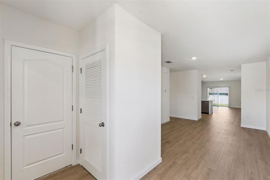 Spacious, unfurnished interior of a new home in , Port Orange (Image 23).