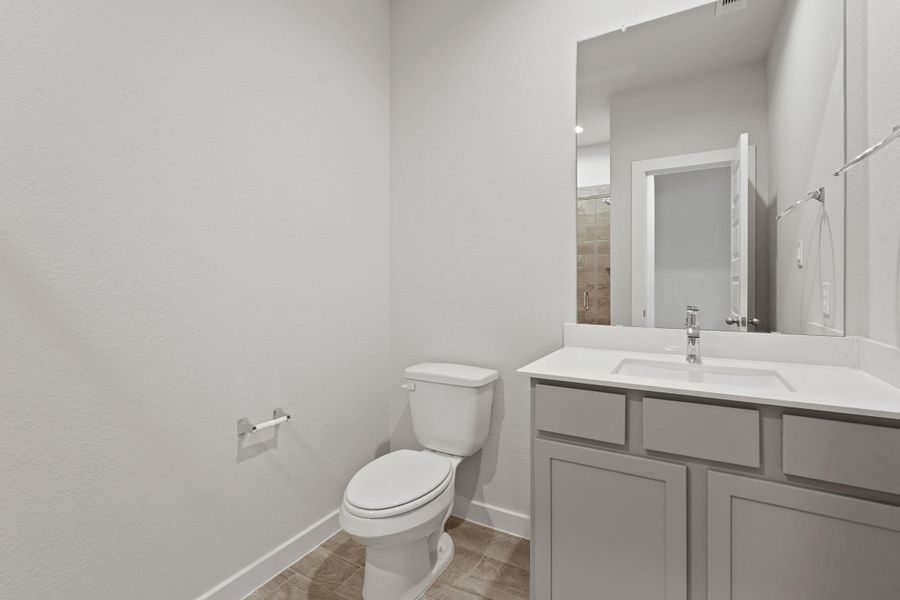 Furnished interior view inside a new home in Briarwood Crossing, Rosenberg (Image 7).