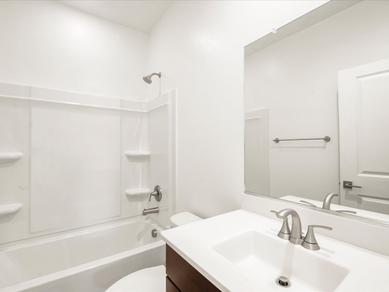 TUC_Arbor_2550-B_Bathroom_243-N-Pecan-Canyon-Ln