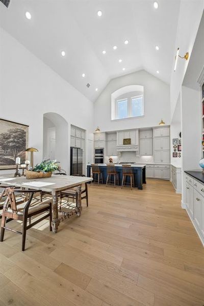 Furnished interior view inside a new home in , Rockwall (Image 34).