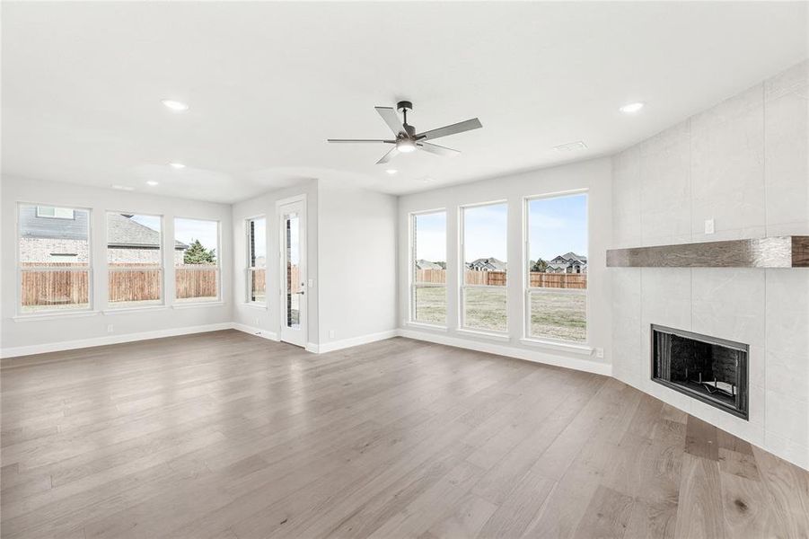 Spacious, unfurnished interior of a new home in Crystal Lake Estates, Red Oak (Image 26).