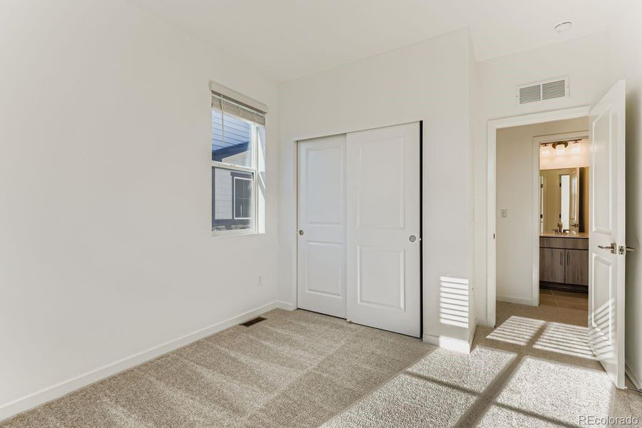 Spacious, unfurnished interior of a new home in Uplands, Westminster (Image 16). Spacious, unfurnished interior of a new home in Uplands, Westminster (Image 16).