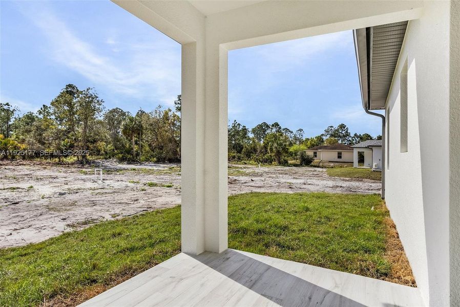 Exterior details and patio area of a home in , Naples (Image 2).