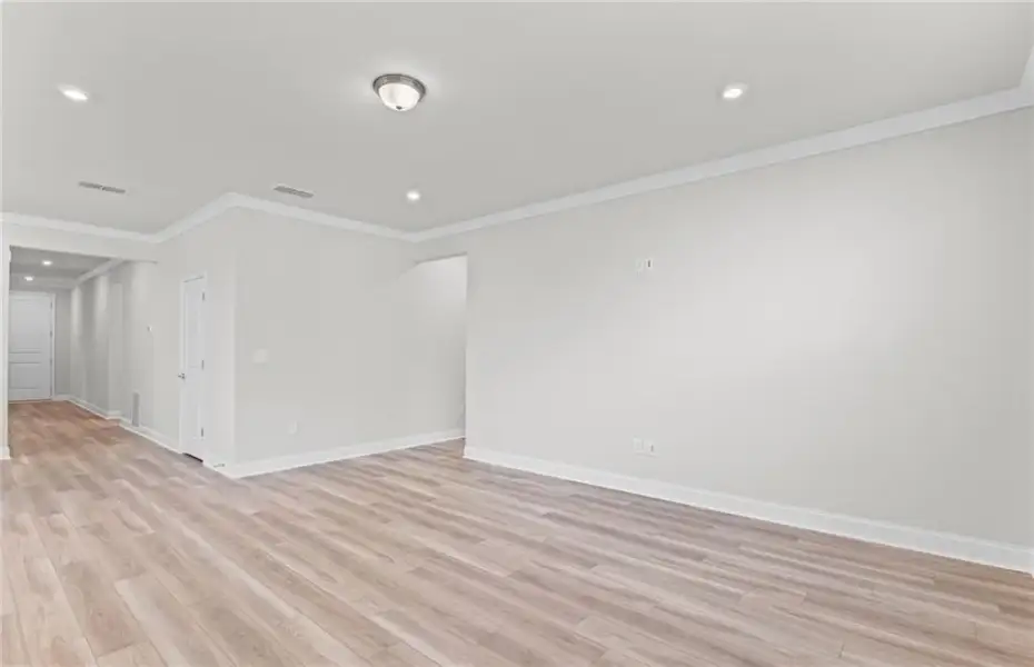 Spacious, unfurnished interior of a new home in Overland, Locust Grove (Image 22).