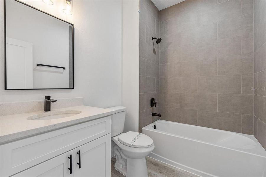 Furnished interior view inside a new home in , Ocala (Image 16).