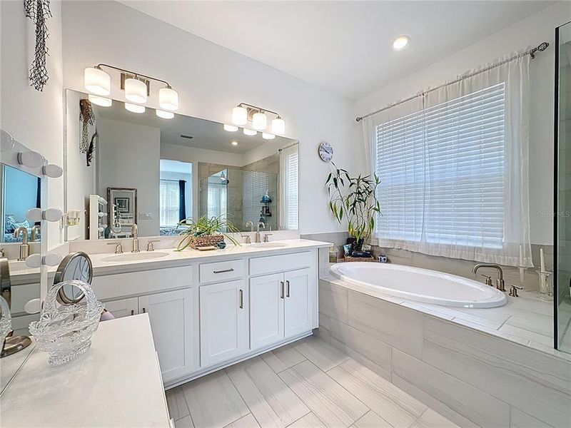 Furnished interior view inside a new home in , Nokomis (Image 42).