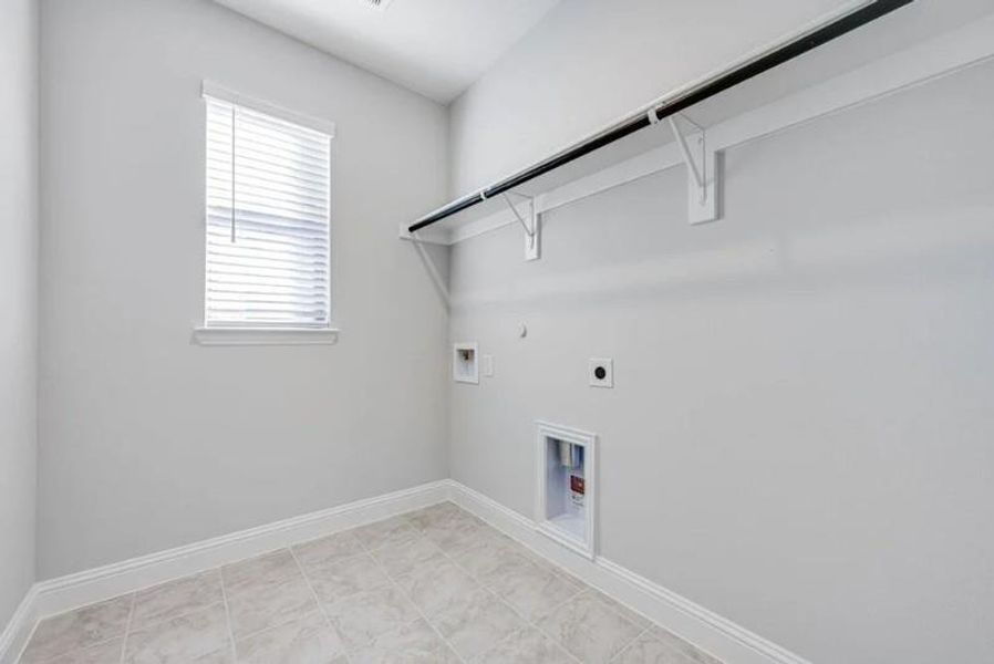 137 South Oak Drive - Ready Now!