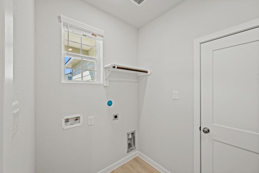 Spacious, unfurnished interior of a new home in Northpark South, Porter (Image 12). Spacious, unfurnished interior of a new home in Northpark South, Porter (Image 12).