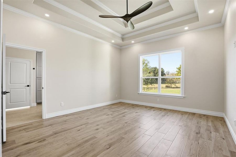 Spacious, unfurnished interior of a new home in , Granbury (Image 34).