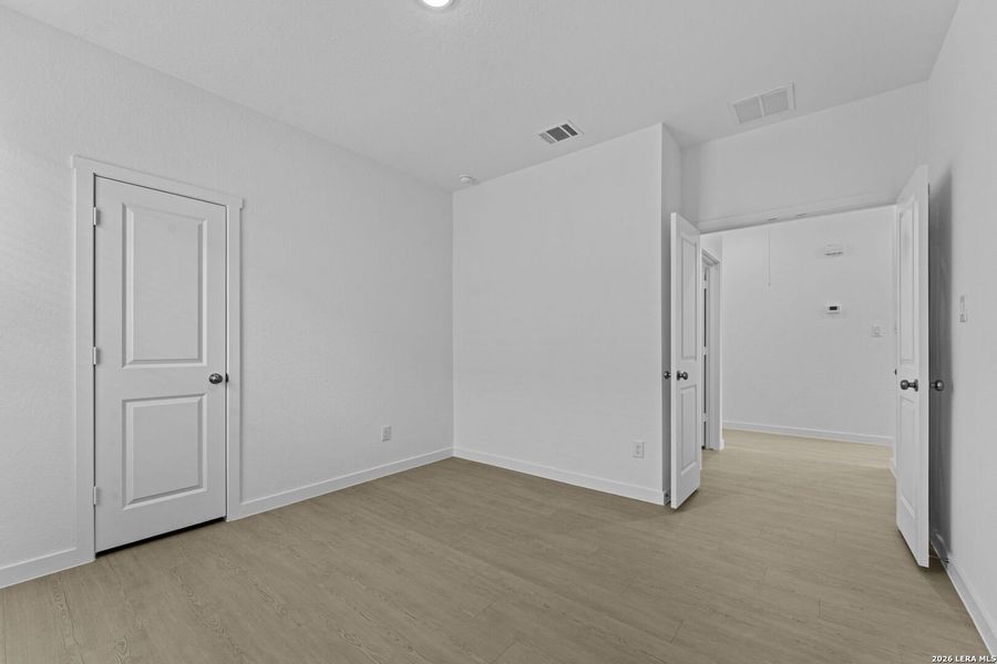 Spacious, unfurnished interior of a new home in Grace Valley, Marion (Image 17).