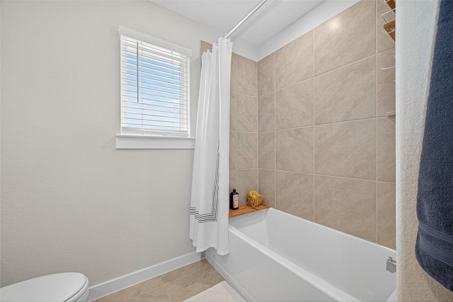 Furnished interior view inside a new home in Mavera, Conroe (Image 4). Furnished interior view inside a new home in Mavera, Conroe (Image 4).