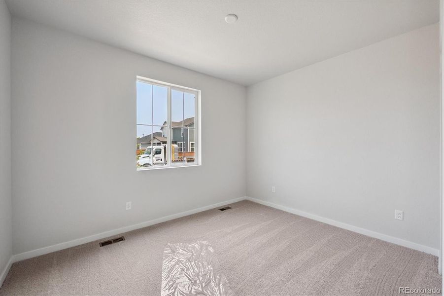 Spacious, unfurnished interior of a new home in Farmlore, Brighton (Image 20).