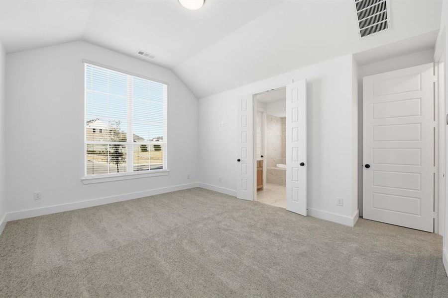 Spacious, unfurnished interior of a new home in Pecan Square: 40ft. lots, Northlake (Image 14).