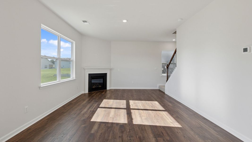 Spacious, unfurnished interior of a new home in Durbin Meadows Traditions, Fountain Inn (Image 16).
