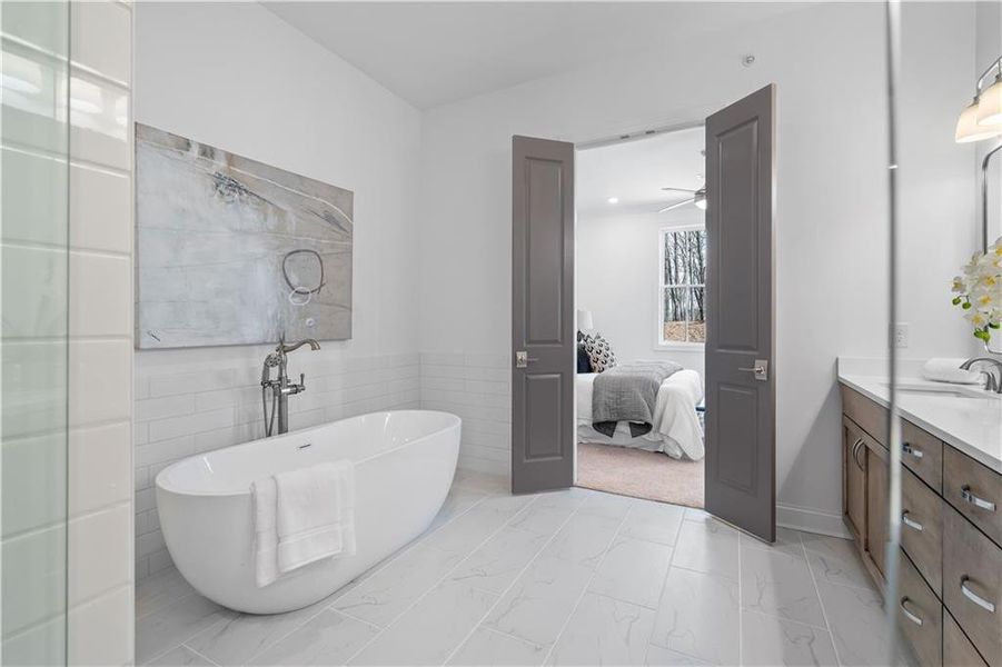 Furnished interior view inside a new home in Waterside Condos, Peachtree Corners (Image 18).