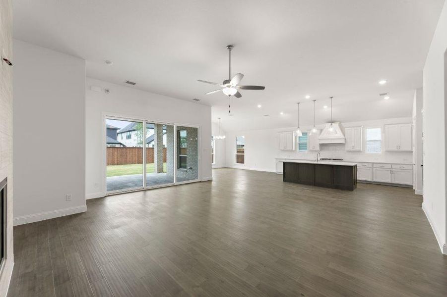 18.-2809-Somerset-Family 18.-2809-Somerset-Family