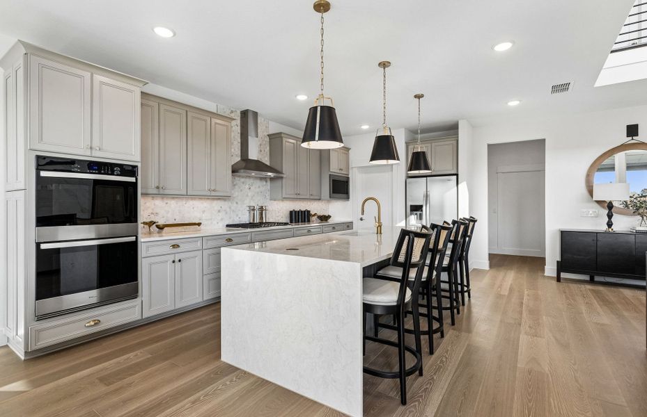 Representative furnished interior of a home built from the Gillett by Pulte Homes in Mission Hills, Garland (Image 8).