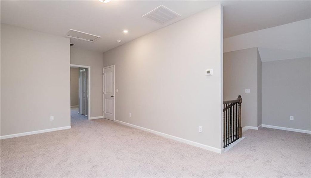 Spacious, unfurnished interior of a new home in Sagebrook, Powder Springs (Image 18).