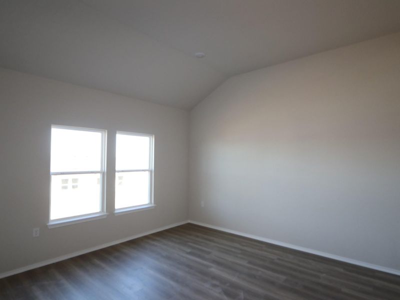 Spacious, unfurnished interior of a new home in Marble Creek Crossing, Austin (Image 10).