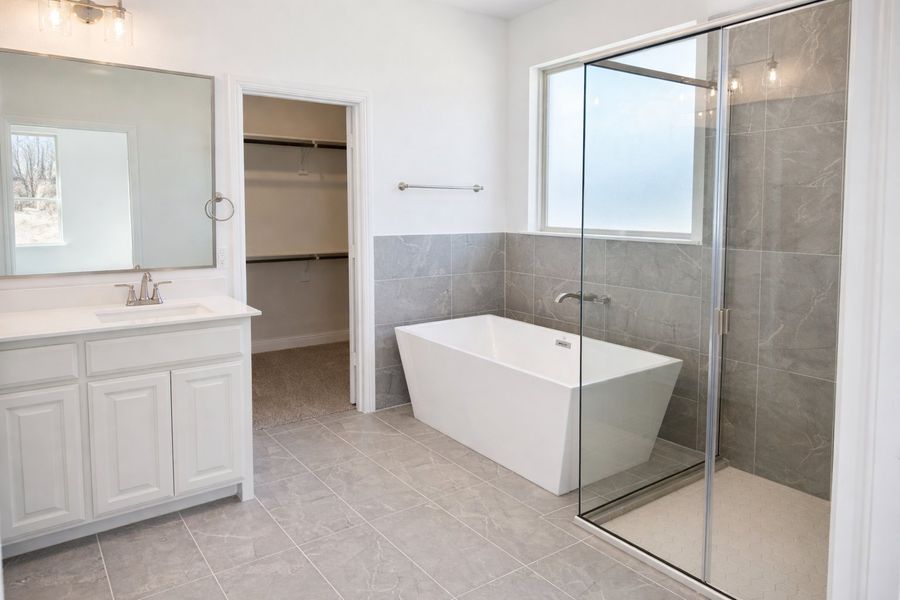 Master Bathroom Master Bathroom