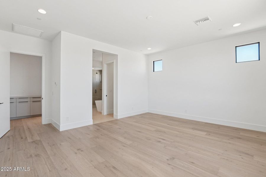 24-web-or-mls-E Buckskin Trail-S2407-021