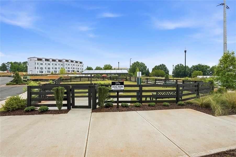 Community amenities in , Alpharetta (Image 43). Community amenities in , Alpharetta (Image 43).